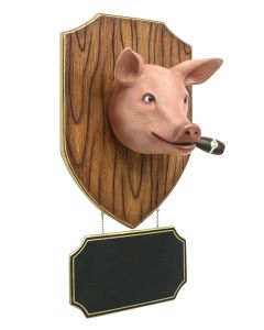 Schweinekopf mit Zigarre und Angebotsschild lebensgroß