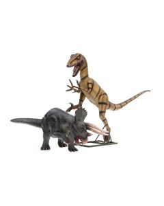 Dinosaurier Triceratops und Raptor lebensgroß