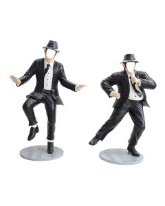 Blues Brothers in schwarzen Anzügen ohne Gesicht lebensgroß