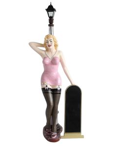 Marilyn rosa schwarz mit Laterne und Angebotstafel lebensgroß