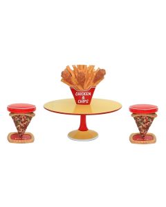 Hühnchen und Pommes Tisch groß mit Pizzahockern vergrößert