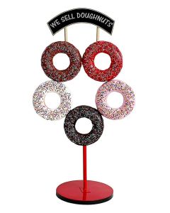 5 Donuts auf Ständer mit Schild vergrößert