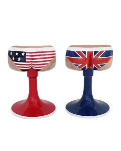 Amerikanische und britische Unterwäschestühle lebensgroß