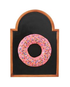 Donut rosa auf Angebotstafel vergrößert