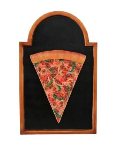 Pizzastück auf Angebotstafel vergrößert