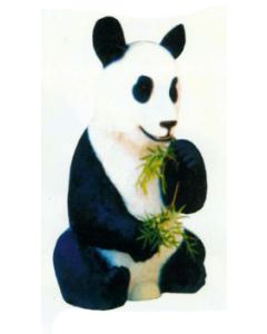 Pandabär sitzt und isst Bambus lebensgroß