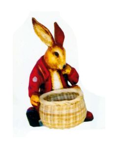Osterhase sitzend mit Körbchen lebensgroß