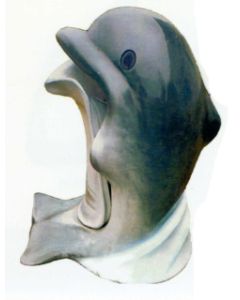 Delfin grau als Mülleimer lebensgroß