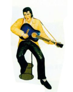 Elvis sitzend auf Barhocker mit Gitarre lebensgroß