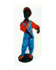 afrikanischer Junge mit Latzhose und rotem Hemd verkleinert