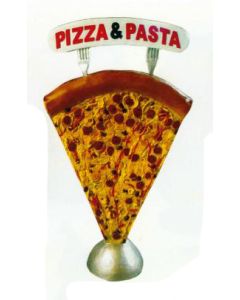 großes Stück Pizza mit Werbeschild übergroß XXL