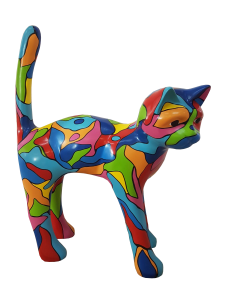 Bunt gefleckte Katze lebensgroß