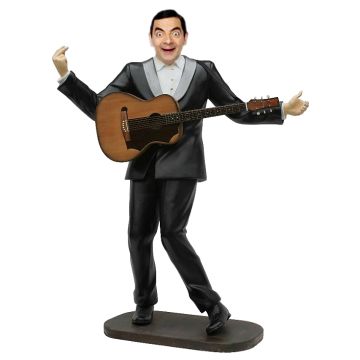 Mr Bean als Elvis im schwarzen Anzug  lebensgroß