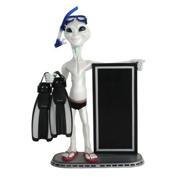Alien Taucher und Angebotstafel lebensgroß