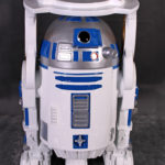 R2D2 als Butler mit Tablett lebensgroßer R2D2 Butler mit Tablett und Geheim-Weinfach